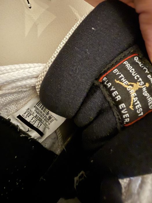 Nike Air Jordan 11 Retro – mărimea 37.5 – stare bună