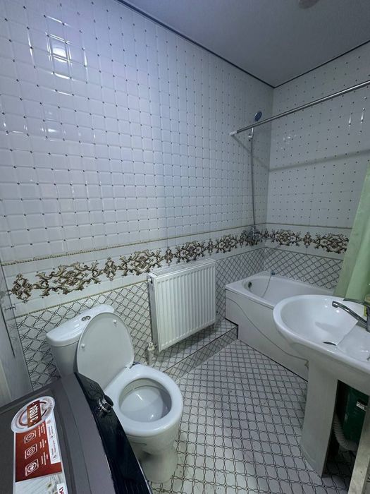 Шахар марказида жойлашган 2 хонали квартира ижарага берилади