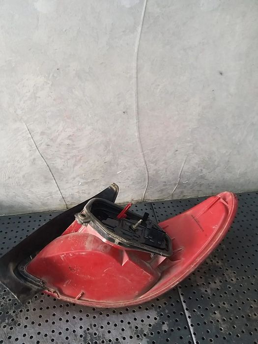 Stop tripla lampa stanga peugeot 206
