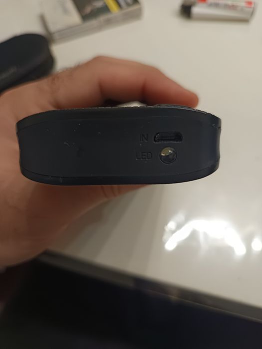 Vînd baterie externă de 5000mAm