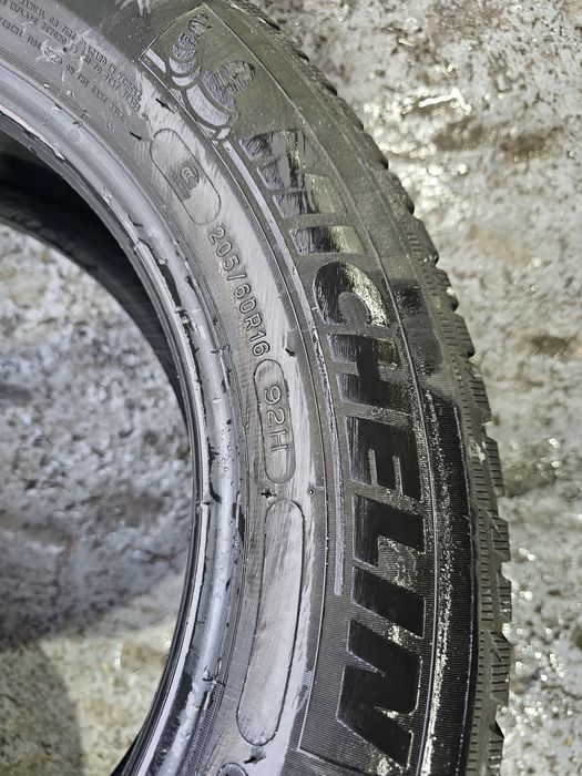 205 60 16 m+s michelin