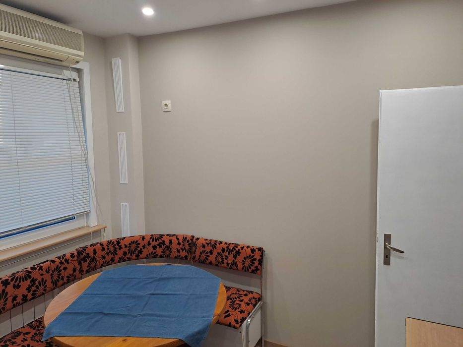 Дава се под наем Двустаен апартамент в Плевен, Широк център - 65 кв.м за 357 € - Снимка #3