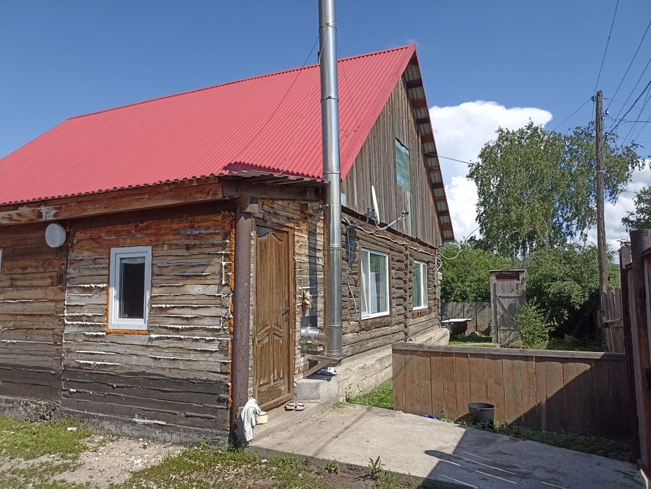 Продам дом деревянный большой.