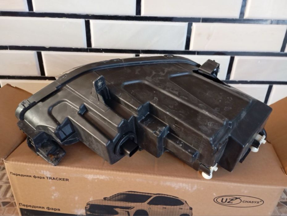 Tracker 2 chap tomon oldi original fara.