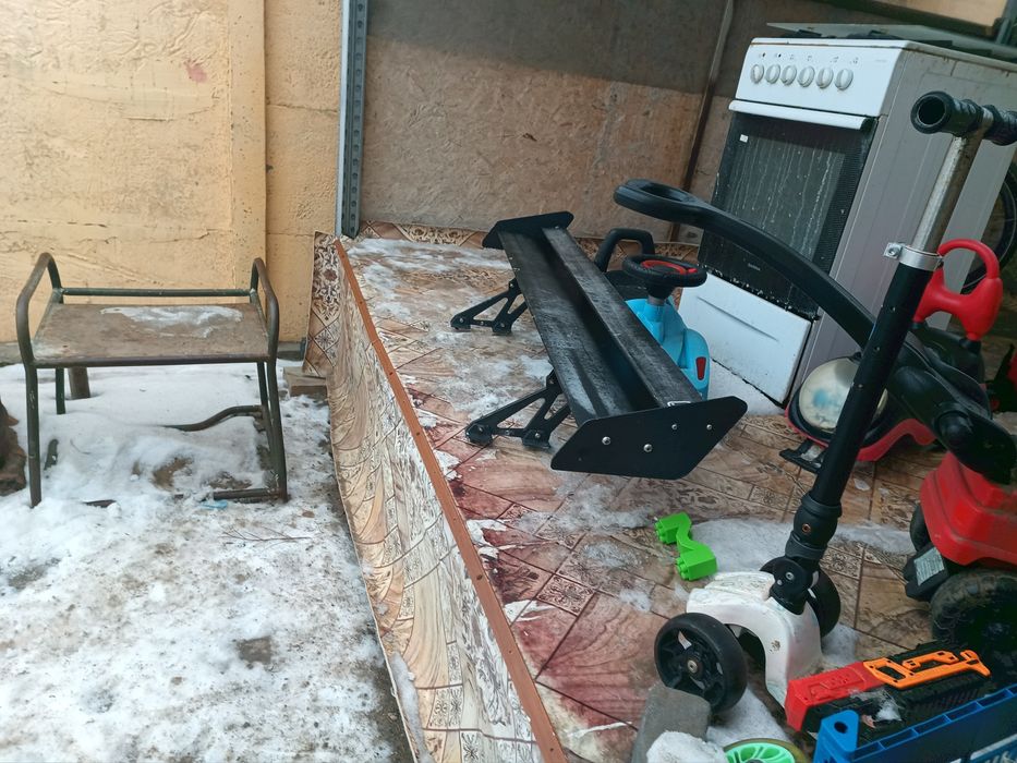 Продам спойлер универсальный