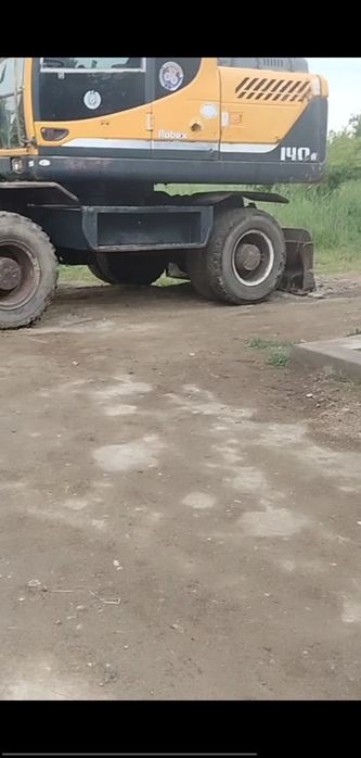 Ekskavator экскаватор 140 hunday