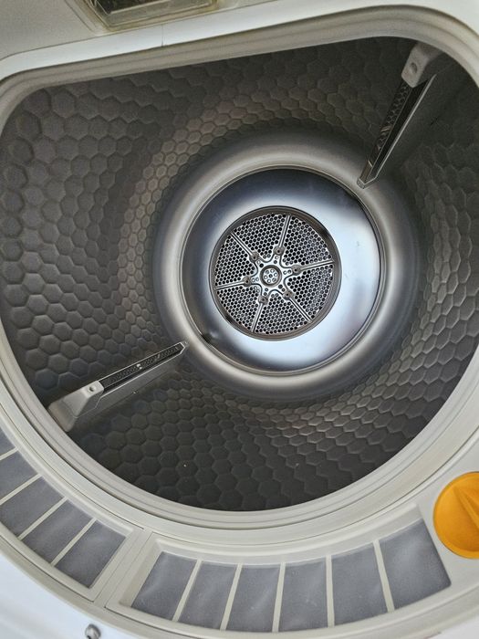 Сушилня с термопомпа Míele