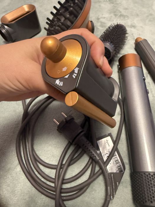 Dyson сешоар мулти
