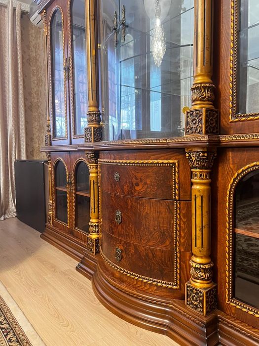 Продам гарнитур в гостиную