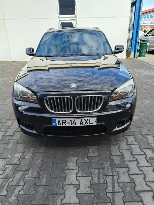 Vând BMW X1 204CP
