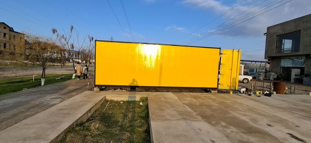 Food trac Kontenir sotiladi