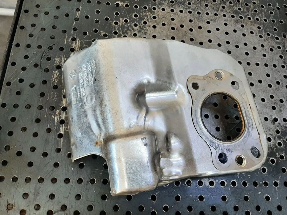 protectie turbina 1.2b hn09 peugeot 208 9837416180