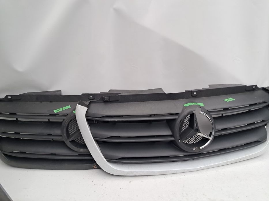 Грил решетка Mercedes Sprinter W910