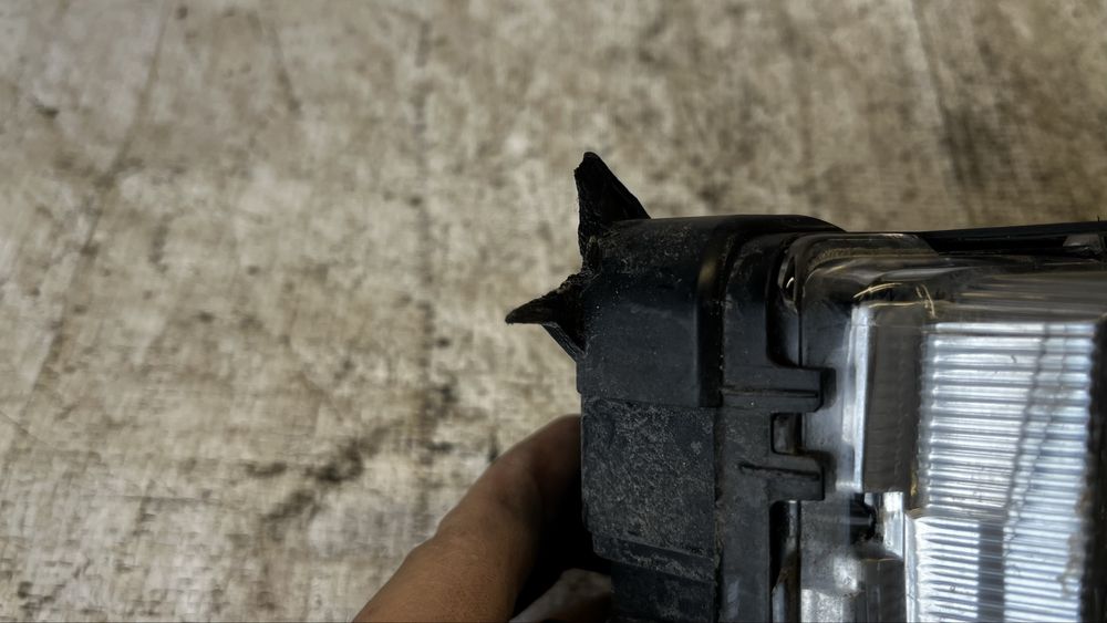 Volkswagen T-Rock 17- десен халоген