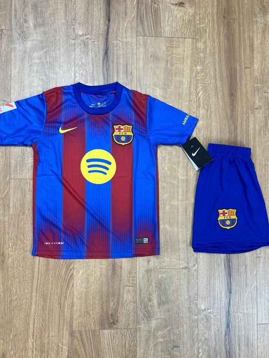 Детски футболен к-т на Барселона/ Barcelona 25/26