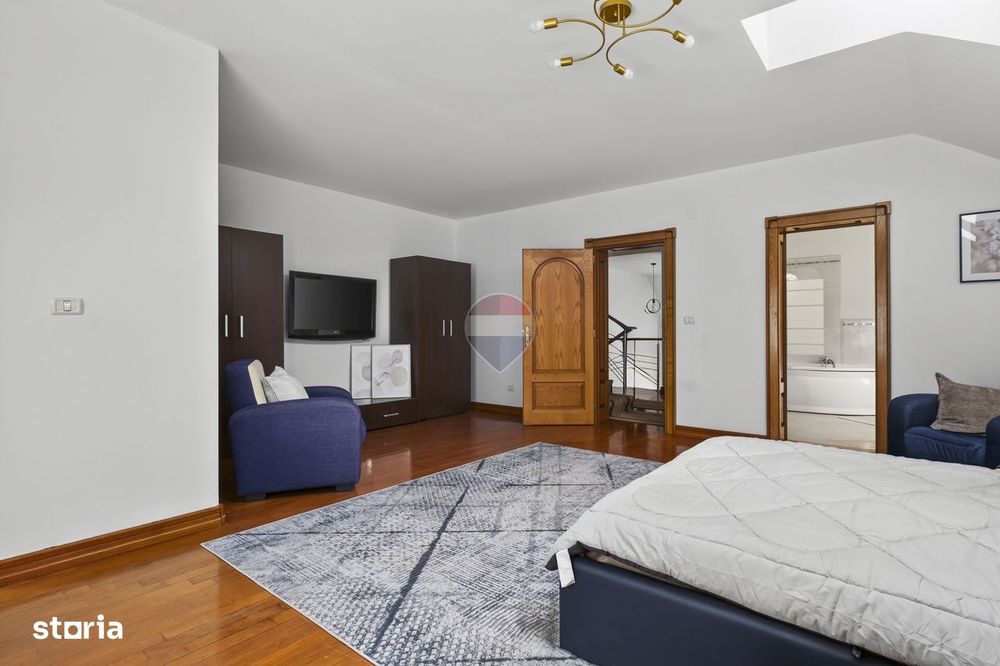 Casă 5 dormitoare si teren 725 mp de închiriat în zona Gradiste