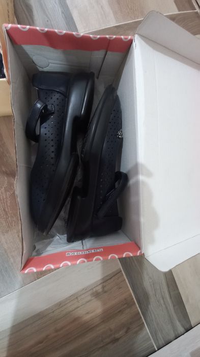 Школьная обувь темно синий цвет