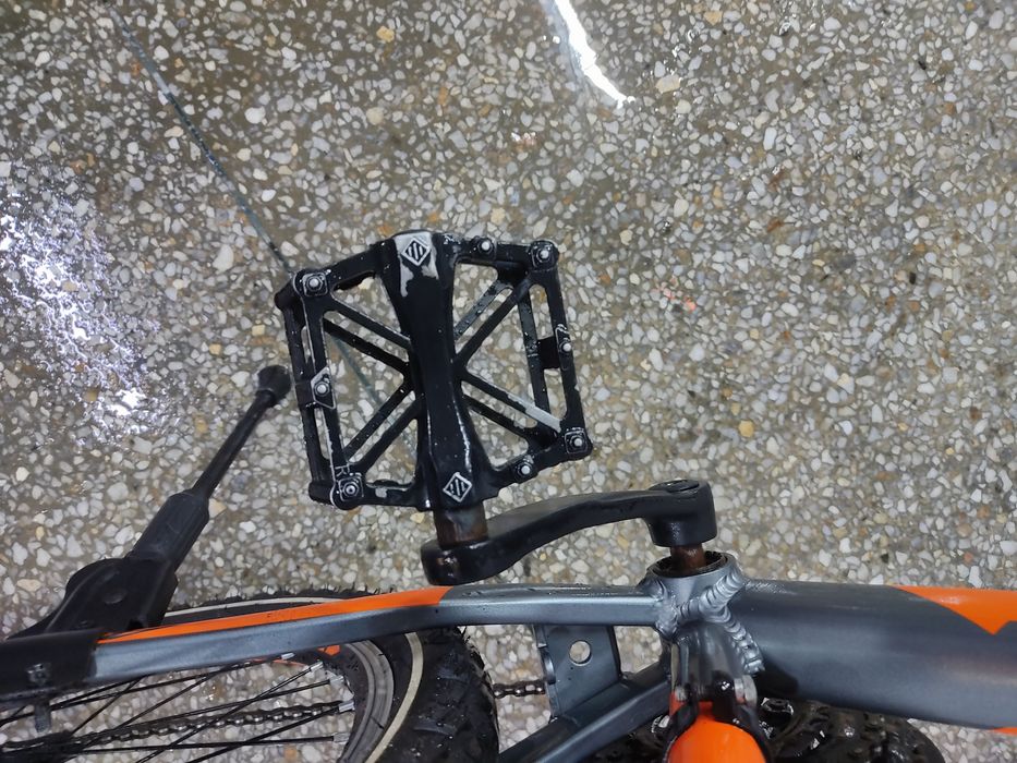 Продам велосипед альюмениевая рама