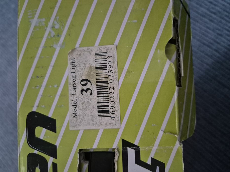 продам коньки хоккейные