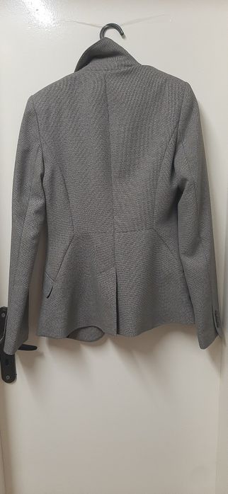 Много елегантно и ново сако Atmosphere