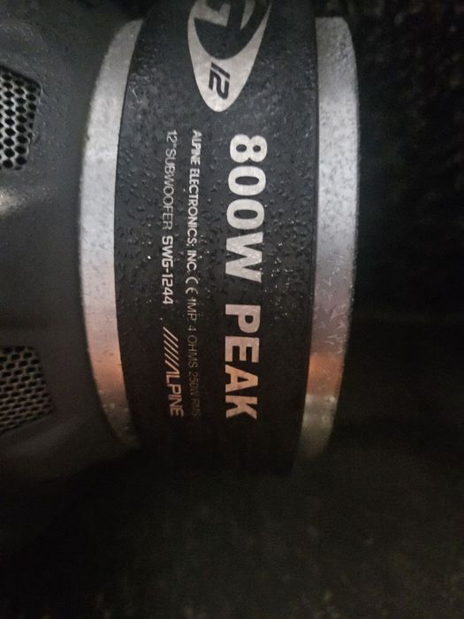 Сабвуфер продам.