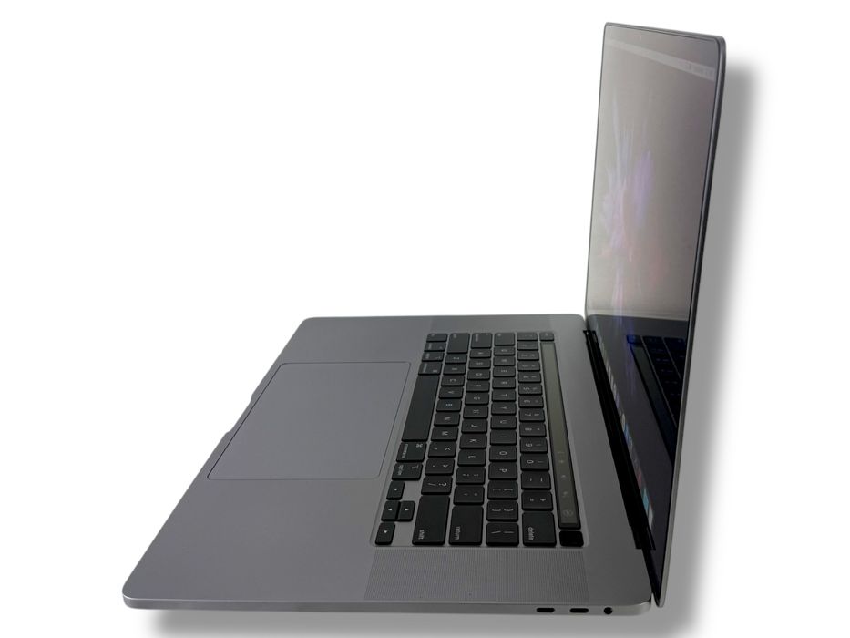 Аpple MacBook Pro 16 2019 i9 2,4GHZ 32RAM 1TB Space Gray 60 Заряда!
