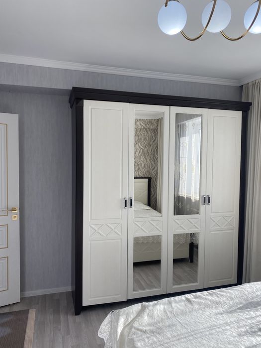 Продам спальный гарнитур