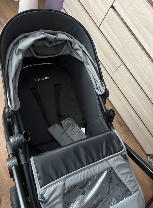 Продам коляску в отличном состоянии