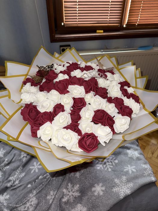 Евтини сатенени букети