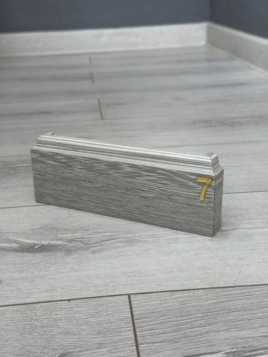 плинтус из МДФ крашеный