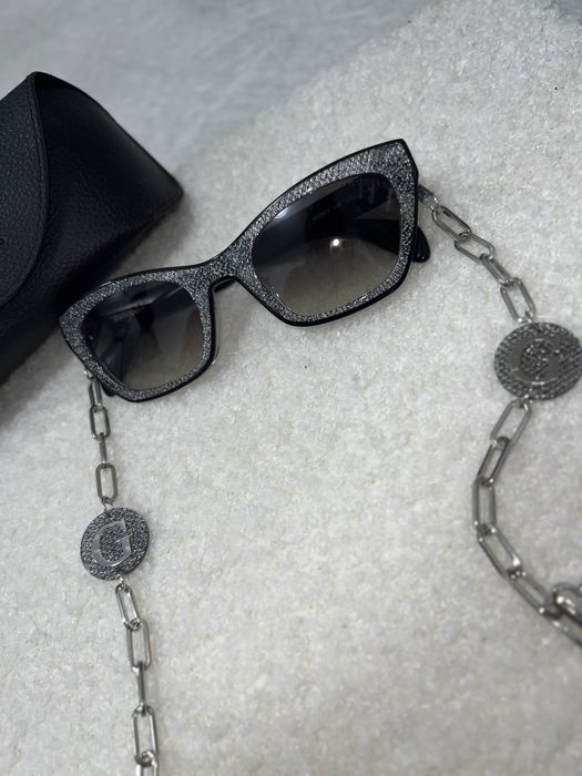 Слънчеви очила GUESS
