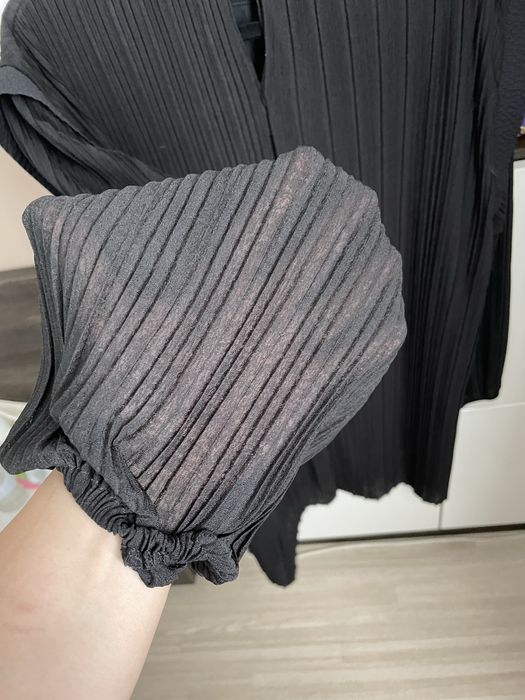 Zara черна къса рокля с плисета, L размер