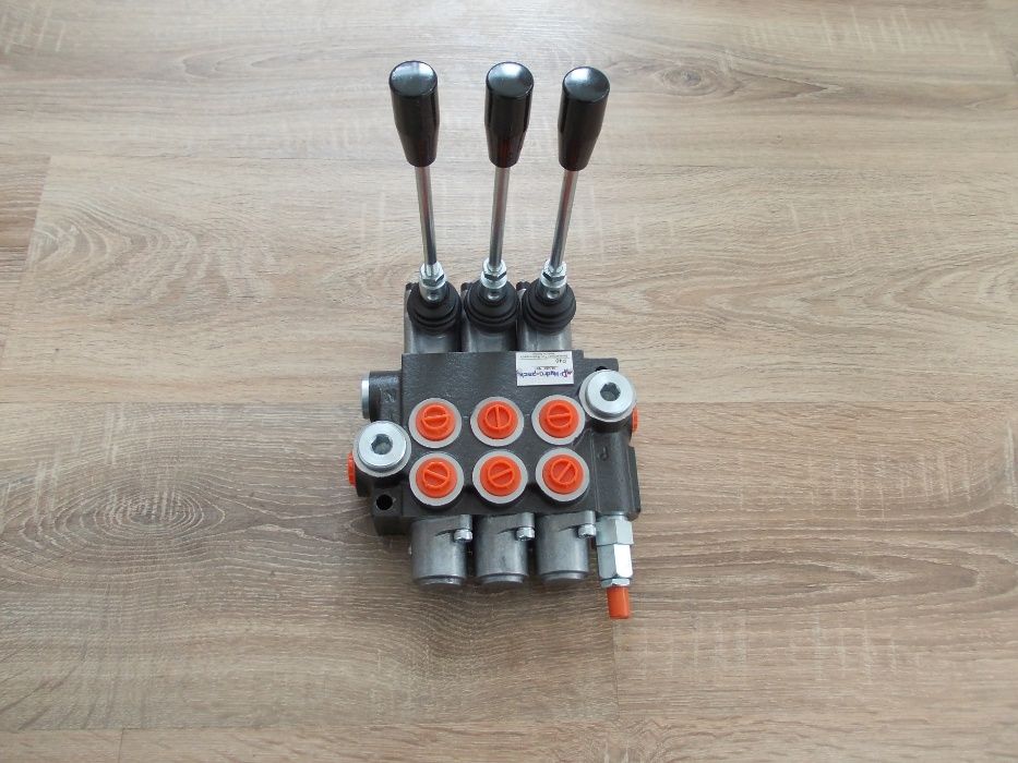 Distribuitoare hidraulice OFERTA distribuitor hidraulic 1 maneta