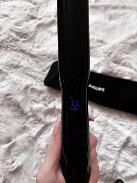 Продам утюжок Philips