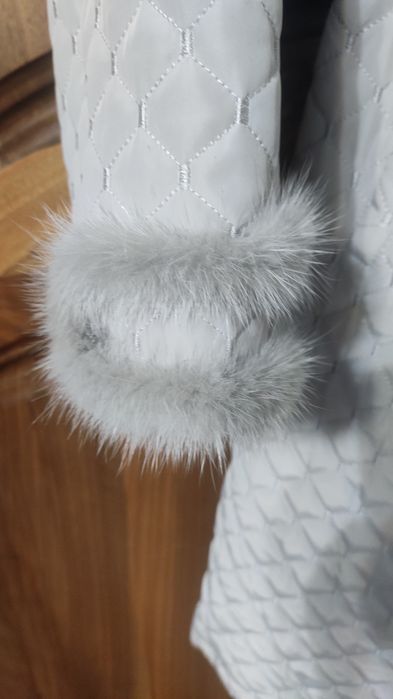 Полупальто с норковыми вставками. Размер 50.