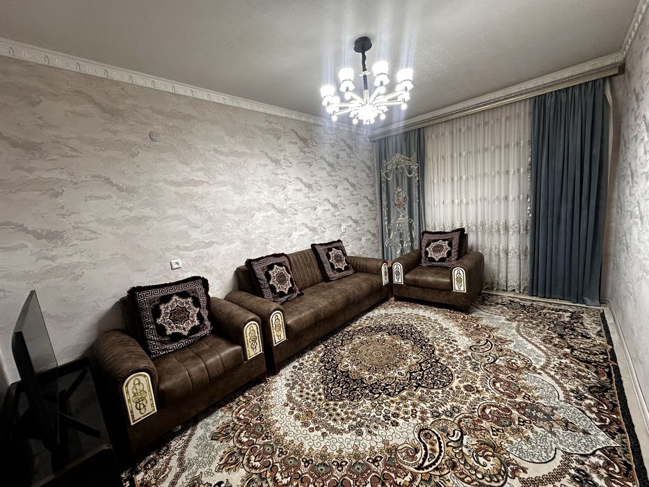 Тарговка Бахор магазин оркаси 3 хонали уй сотувда