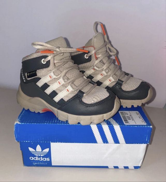 Adidas Terrex,  marimea 23,5 .