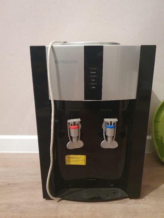 Диспенсер продам