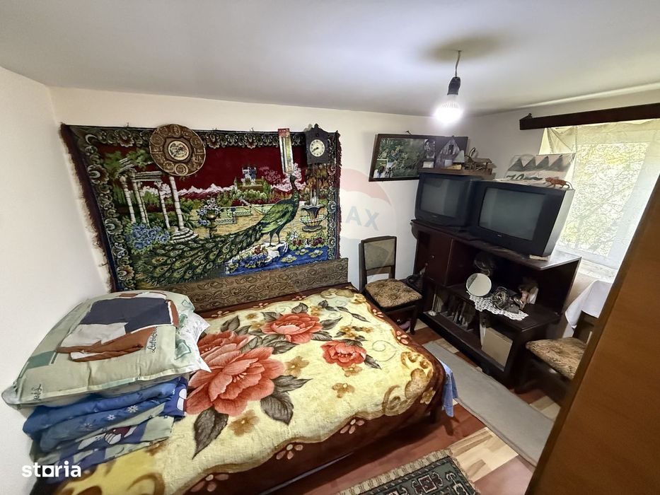 Casă  de vânzare în zona Câmpulung înconjurată de natura