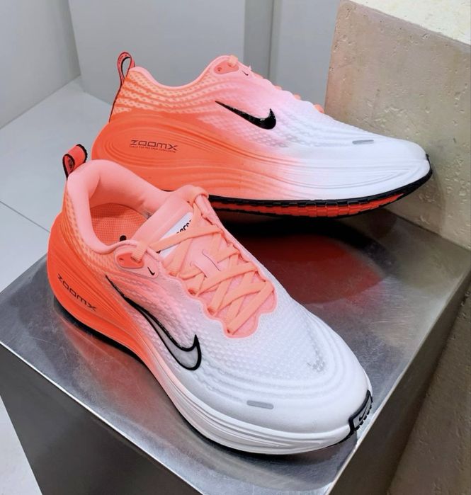 Нови дамски маратонки Nike Zoom Vomero Plus white orange