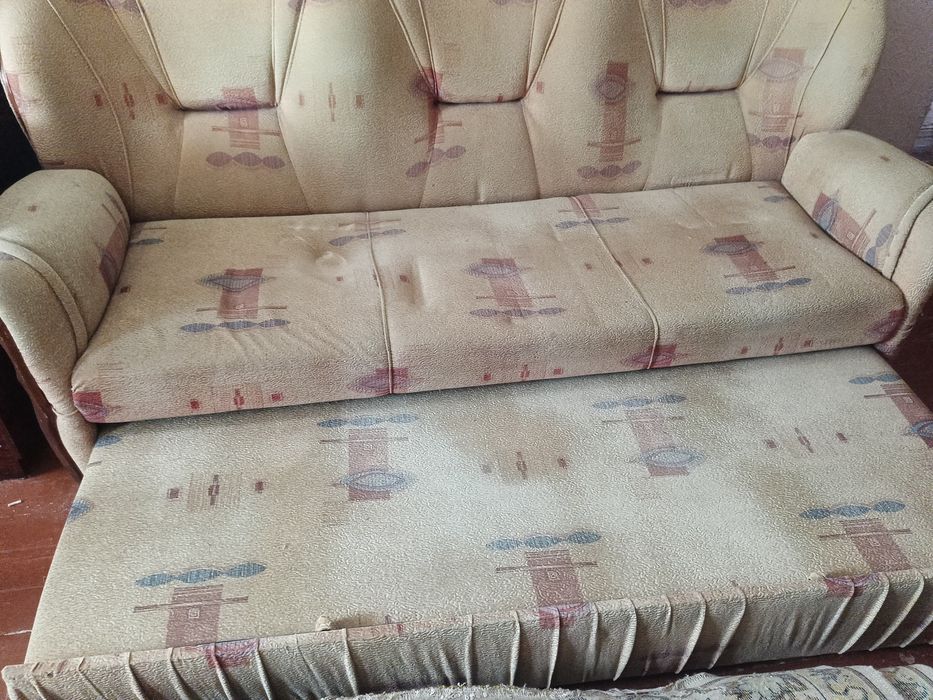 Диван  в хорошем состоянии.