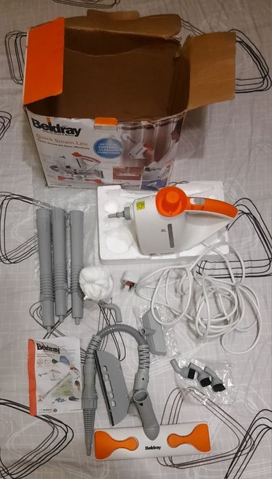 Vand -curățitor multifuncțional cu abur.