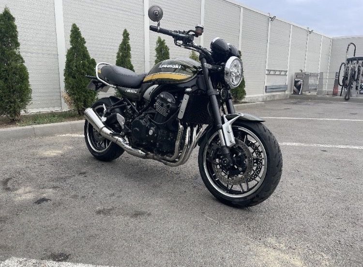 Kawasaki Z900RS