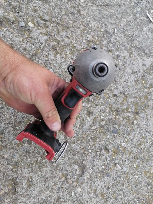 Impact cu cap BIT Miluawkee M18 Nu Porneste