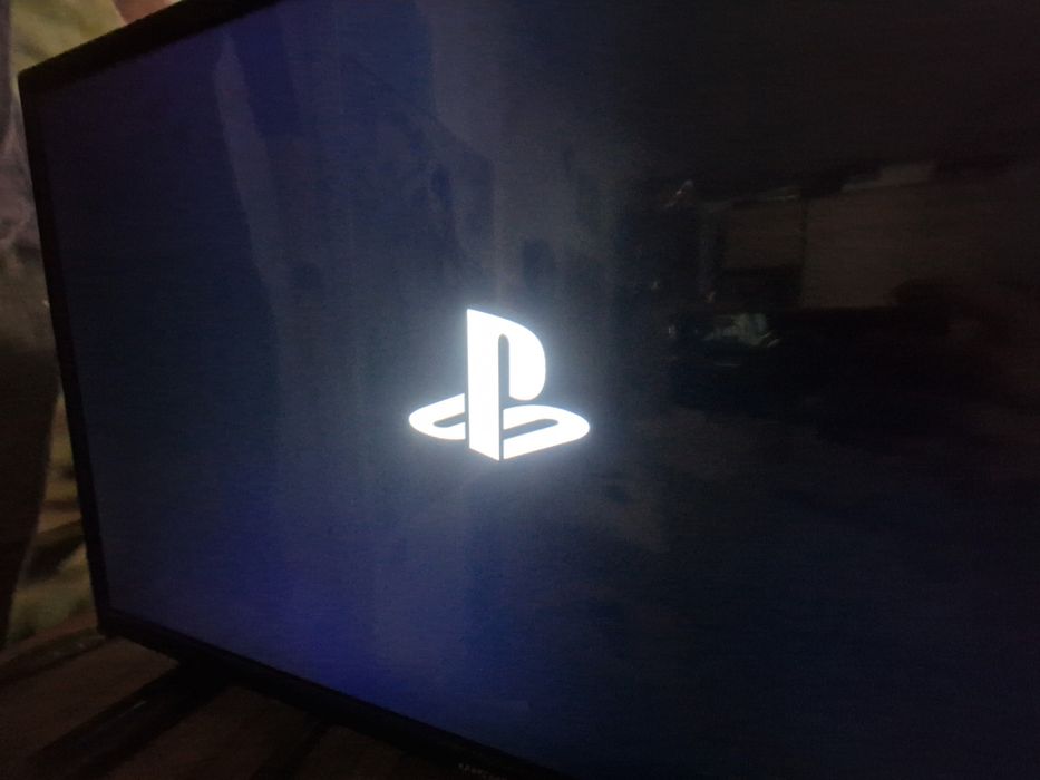 Vand/schimb playstation4 slim 1tb modabilă