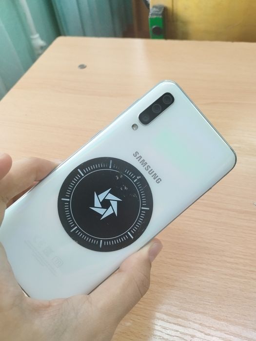 Obmenga samsung a50 yaxshi xolatda