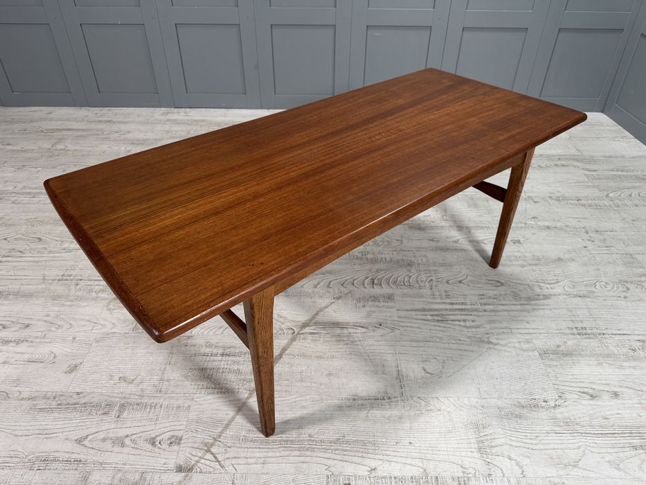 Разтегателна холна маса с повдигане от 60-те К064