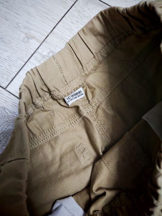 Светло бежевые брюки