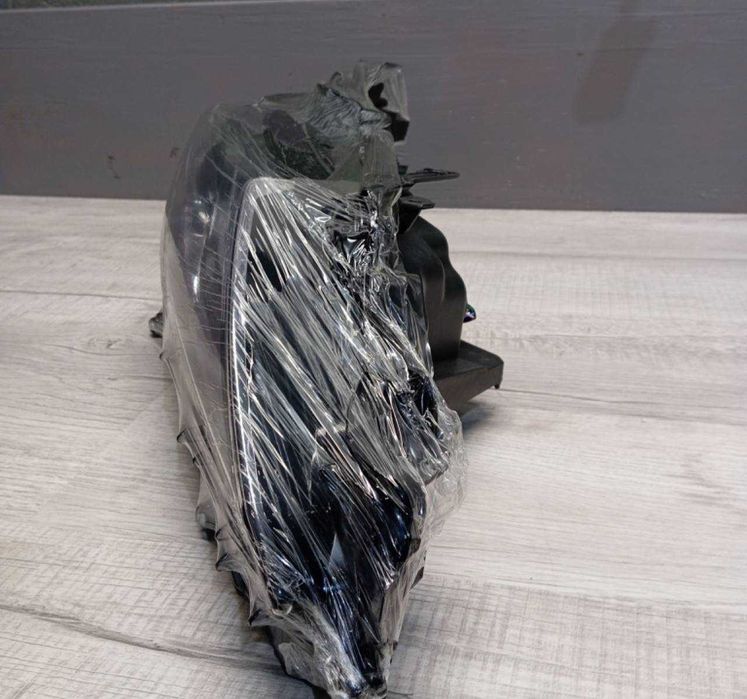 Фары на Toyota Camry американка