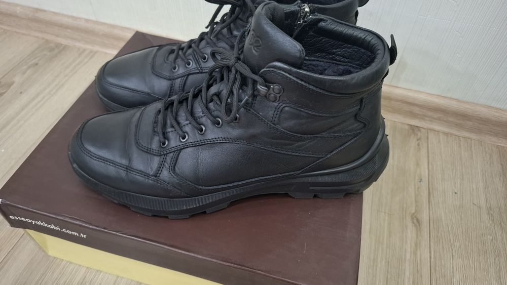 Зимние кроссовки натуралка